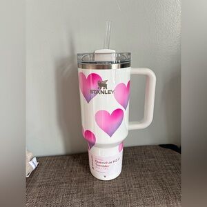 NEW Stanley 40 oz H2.0 Flowstate Tumbler Frost Heart Gradient Valentines Day